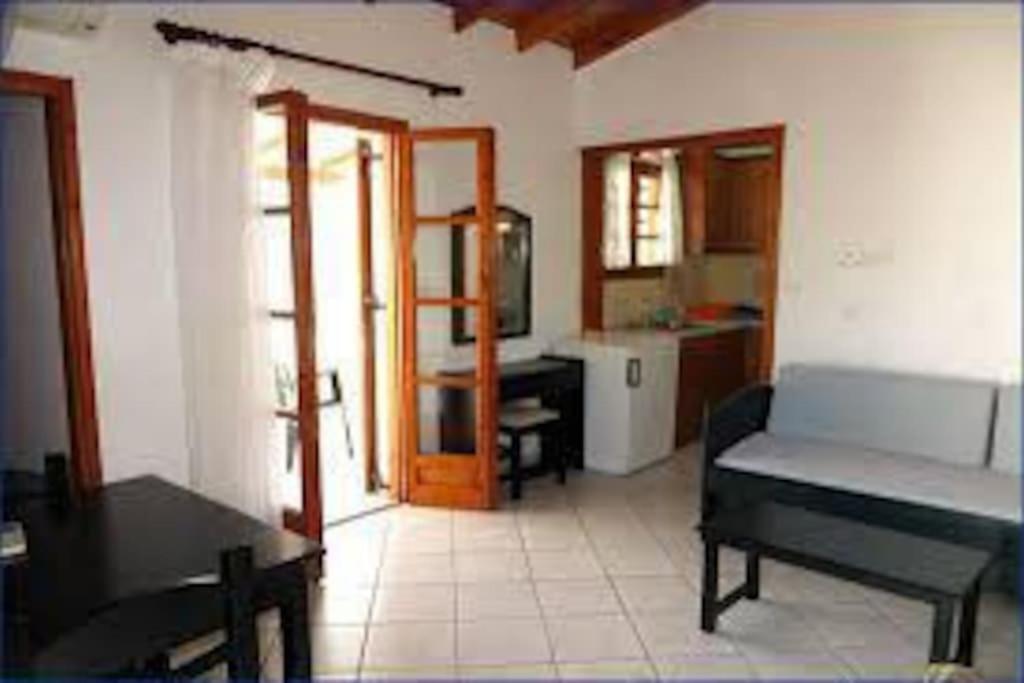 Apartamento Δίχωρο Στούντιο Στον Κέντρο Του Αρμενιστή Armenistis  Exterior foto